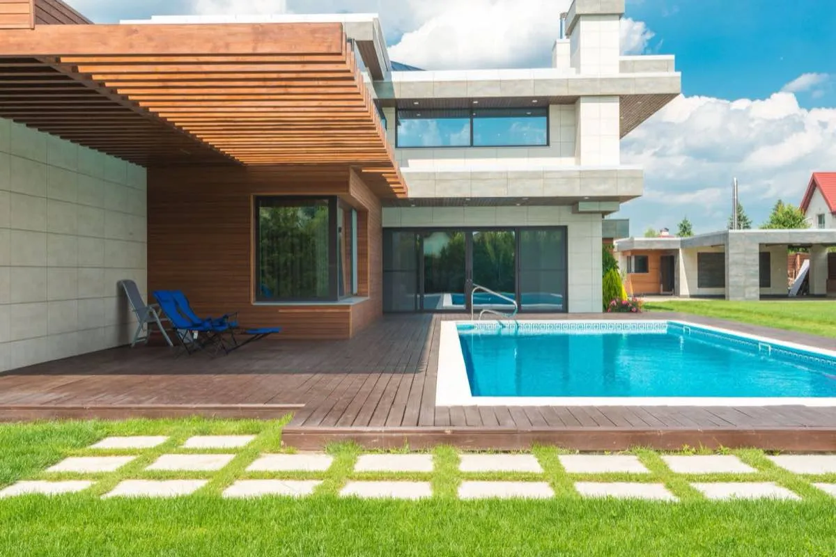 Inground fiberglass and gunite swimming pools in Albuquerque, NM